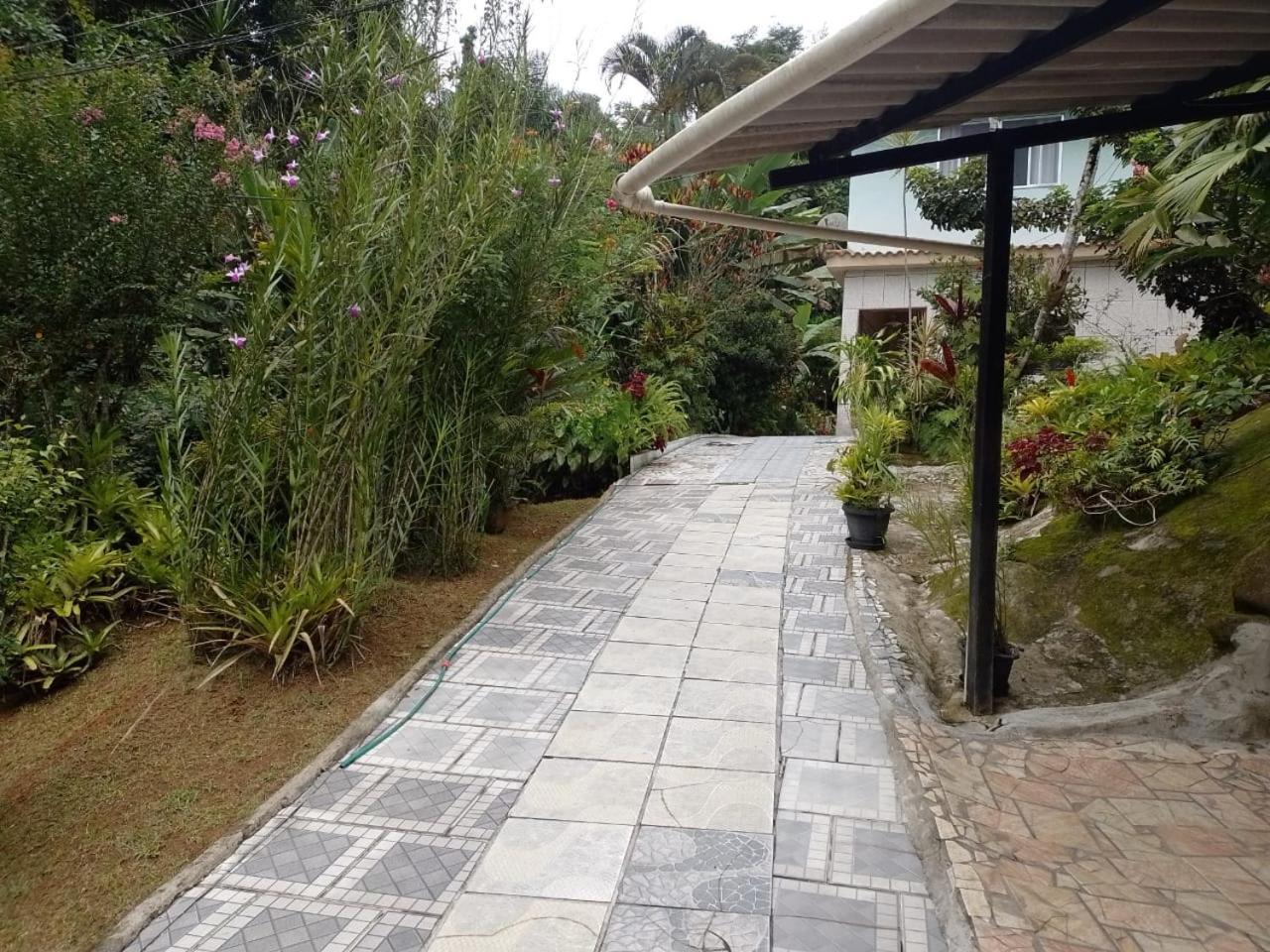 Em Chacara Aconchegante - Kitnet
